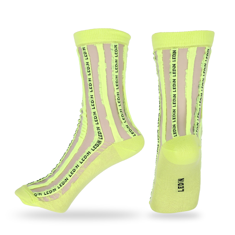 Lupum seu consuetudo feminarum pellucidum vitreum vitreum sericum tempus aestivum tenues vestis socks