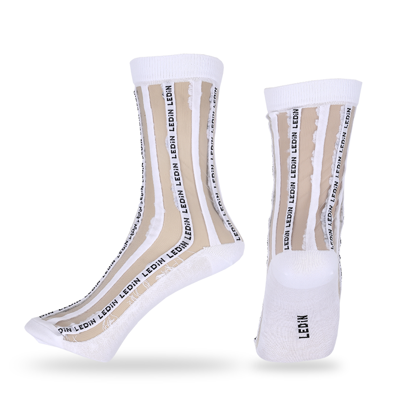 Lupum seu consuetudo feminarum pellucidum vitreum vitreum sericum tempus aestivum tenues vestis socks